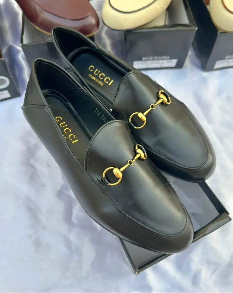 جزمه نسائيه رسميه