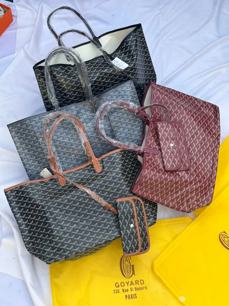 شنط كبيره ماركه جويارد