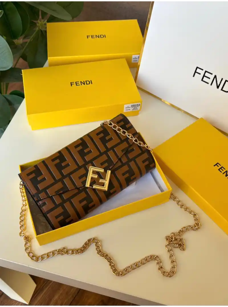 شنطة فندي واليت