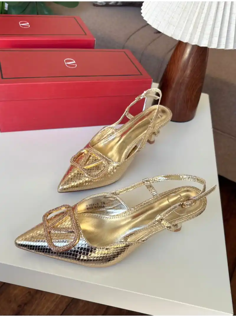 كعب فالنتينو قولد