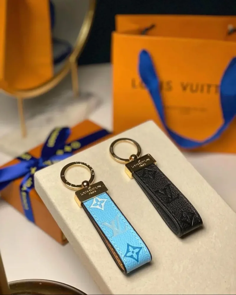 ميدالية سيارة رجالية