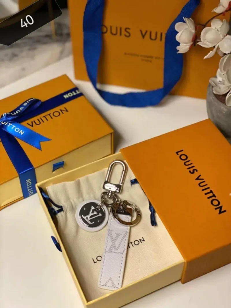 ميدالية مفاتيح رجالي