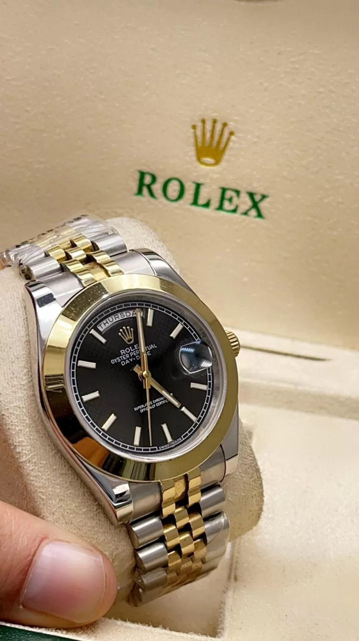 ساعة رولكس رجالي ذهبي وفضي