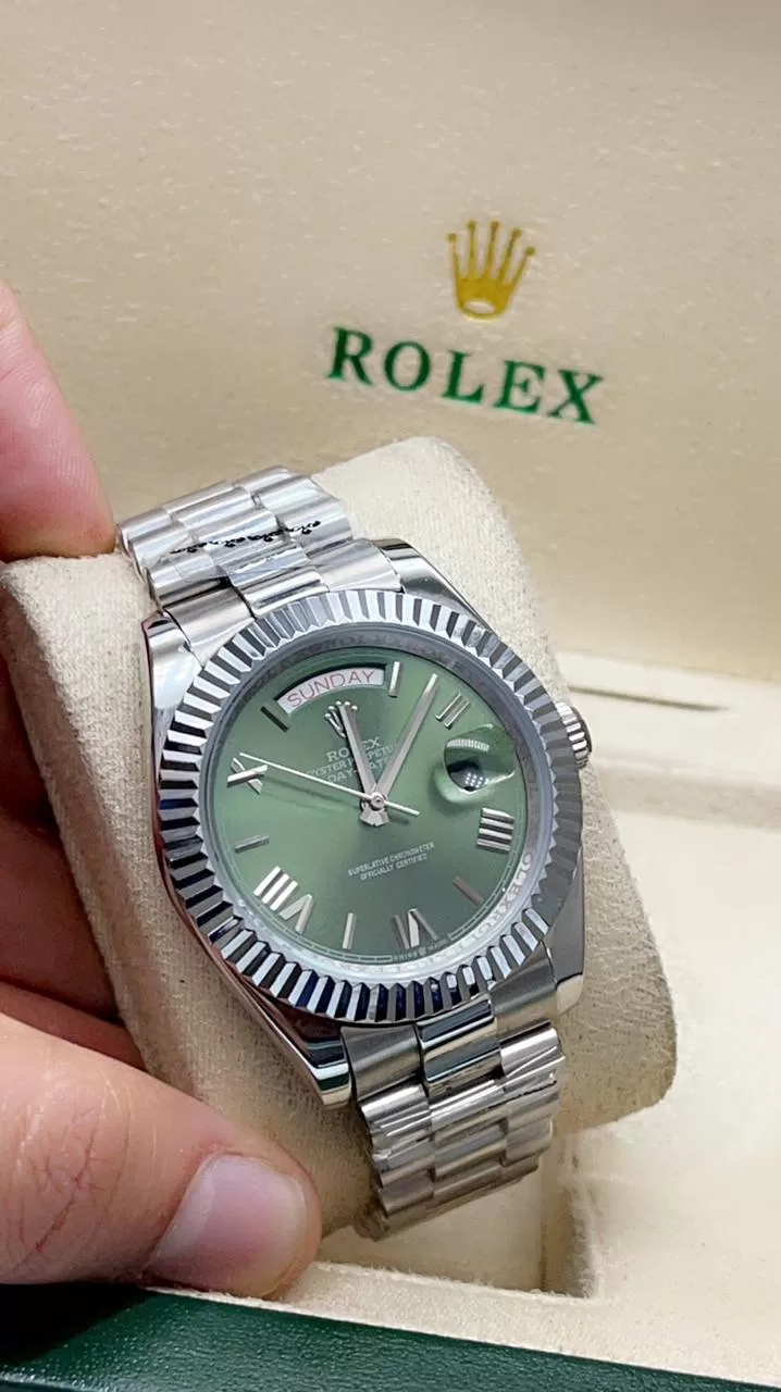 ساعه رولكس تاريخ ويوم