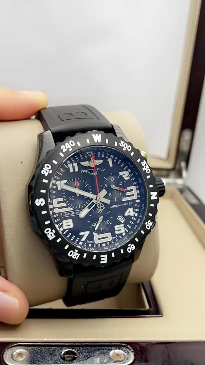 ساعه شبابيه