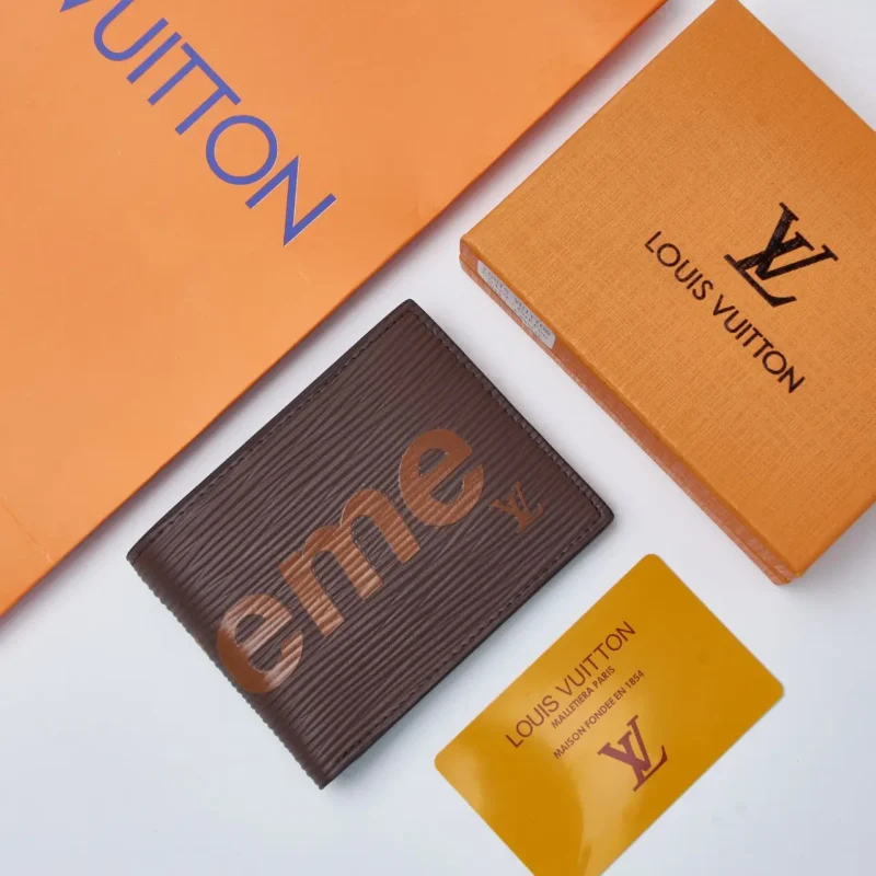 سعر بوك لويس فيتون رجالي