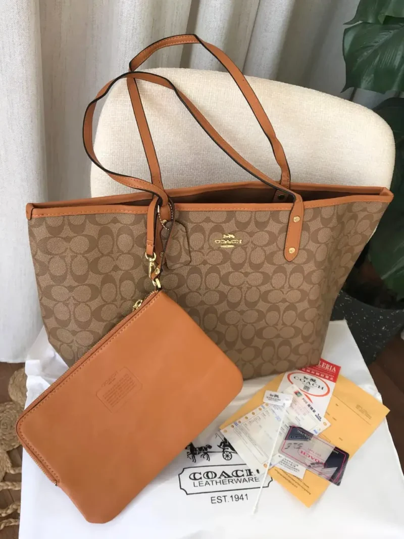 شنطة كوتش كبيرة للجامعة