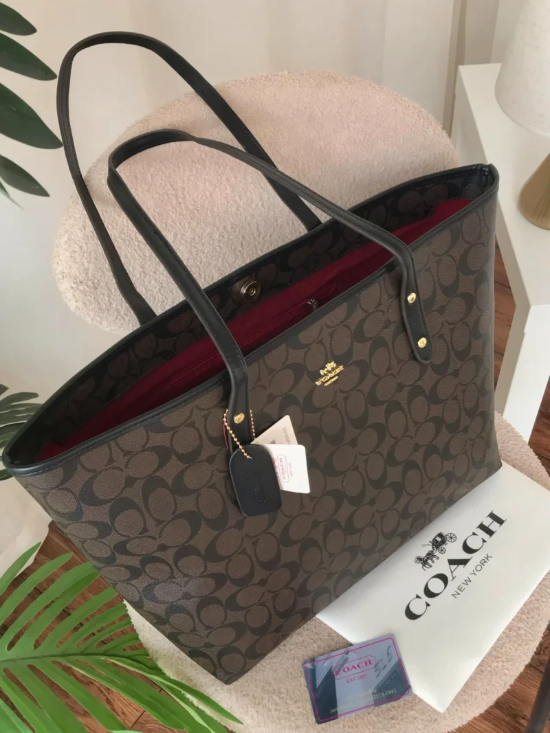 شنطة كوتش حجم كبير