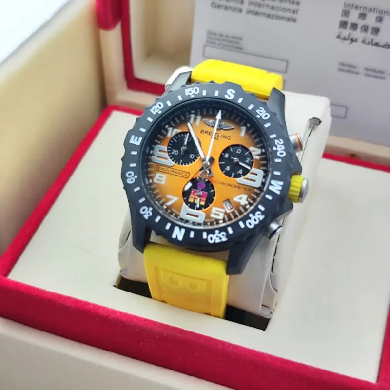 ساعة بريتلينغ صفراء