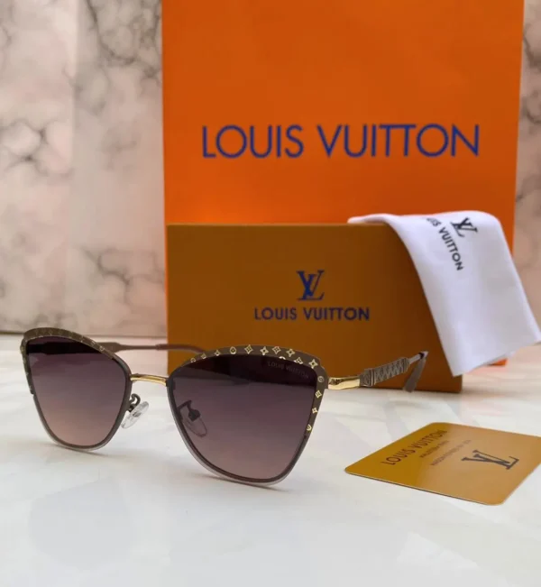نظارة نسائية من Louis Vuitton