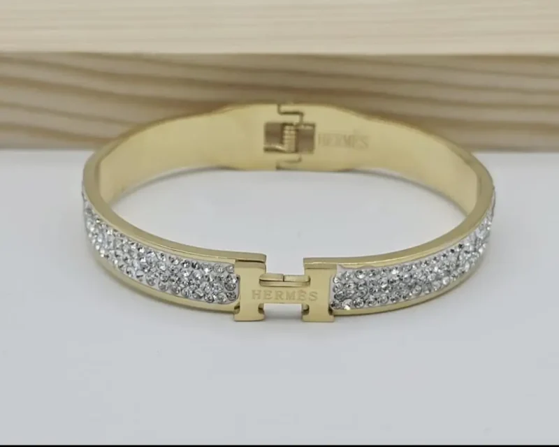 اسواره ايرميز نسائي