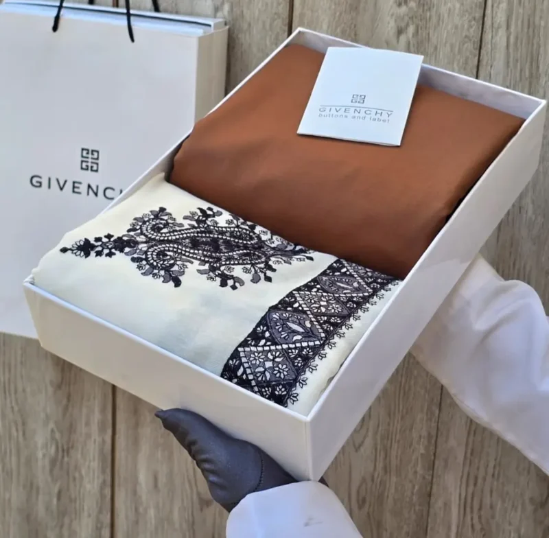 ثوب جفنشي شتوي مع شال كشميري