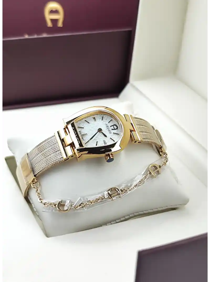 ساعة اقنر ذهبية حريمي