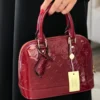 شنط لويس فيتون جلد عنابي