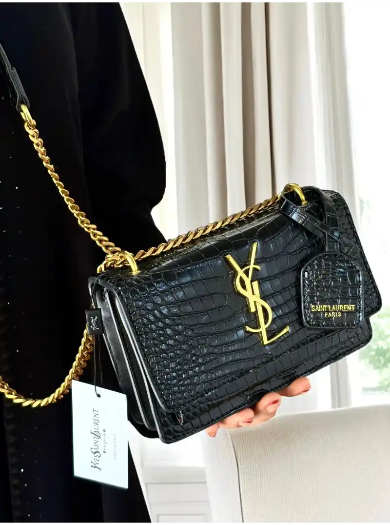 شنطه سالوران اسود