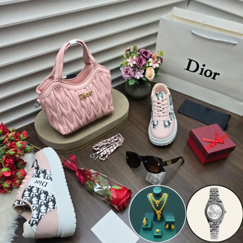 طقم شنطة وشوز لون وردي