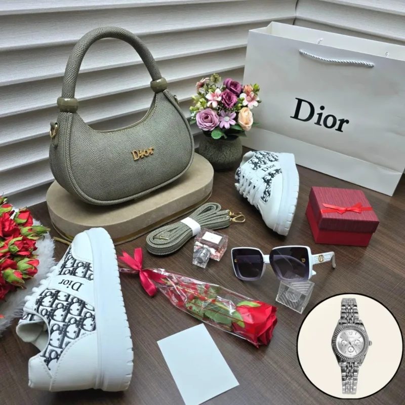 طقم نسائي هدية فاخرة