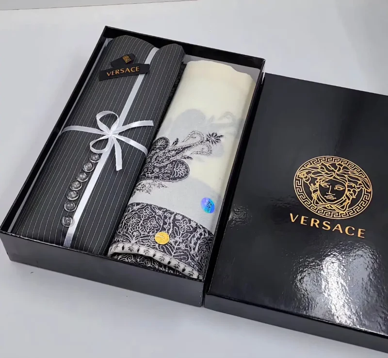 قماش رجالي مخطط مع شماغ كشميري