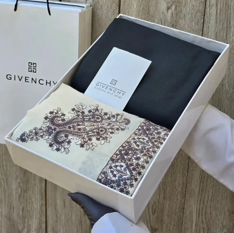 قماش وشال رجالي شتوي من جيفنشي