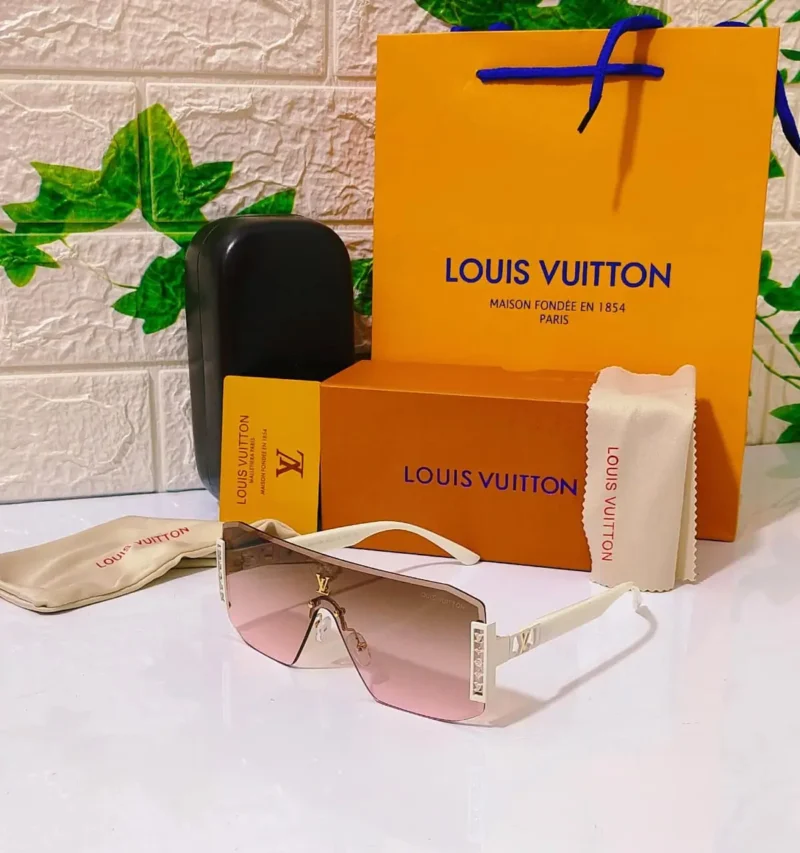 نظارات لويس فيتون نسائي 2026