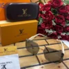 نظاره ماركة لويس فيتون للنساء