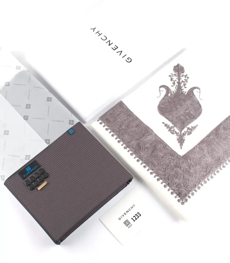 شال كشميري مطرز مع قماش جفنشي