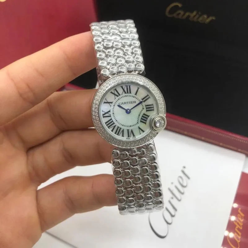 ساعة كارتير نسائي فضي