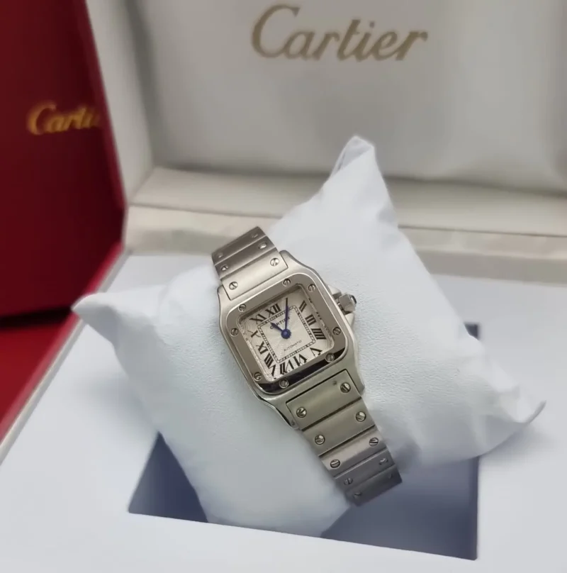 ساعة ماركة كارتير نسائية