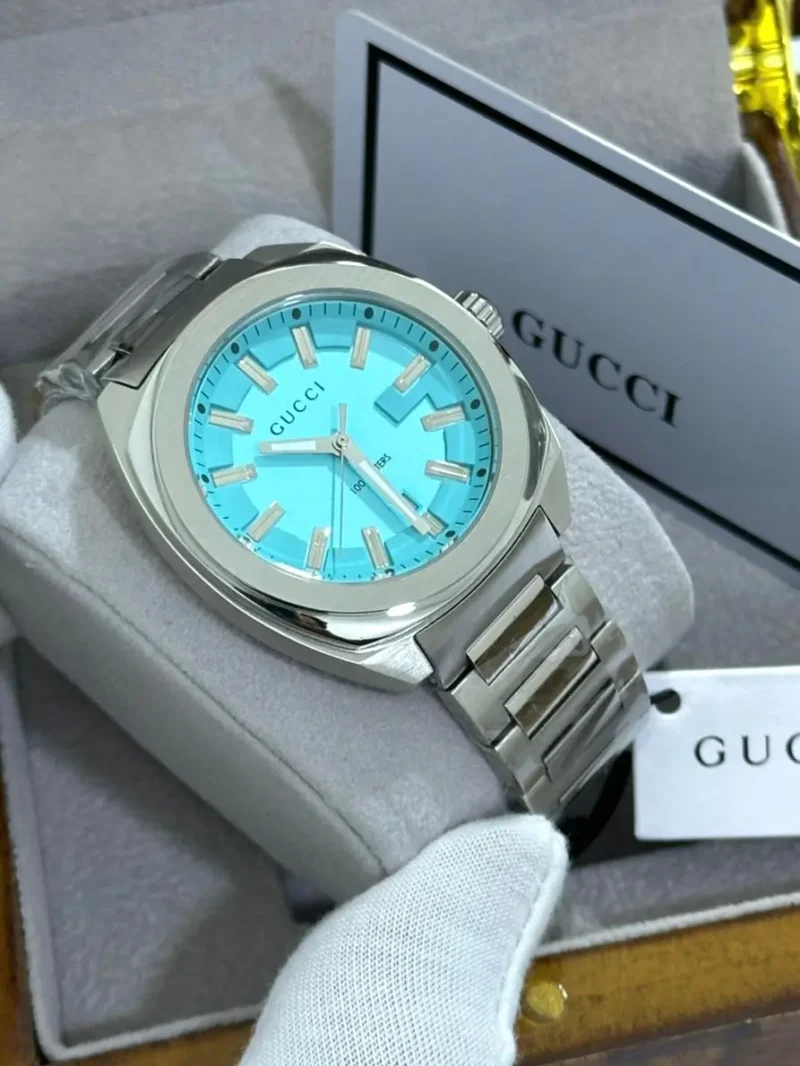 ساعة قوتشي رجالي مينا سماوي