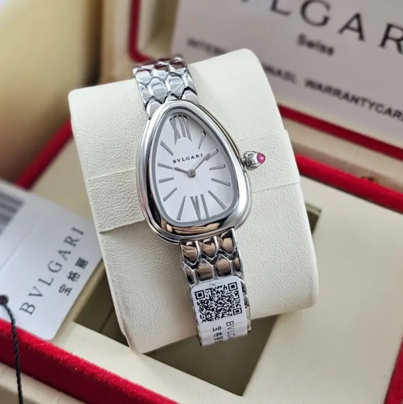 ساعة بولغري نسائية صغيرة