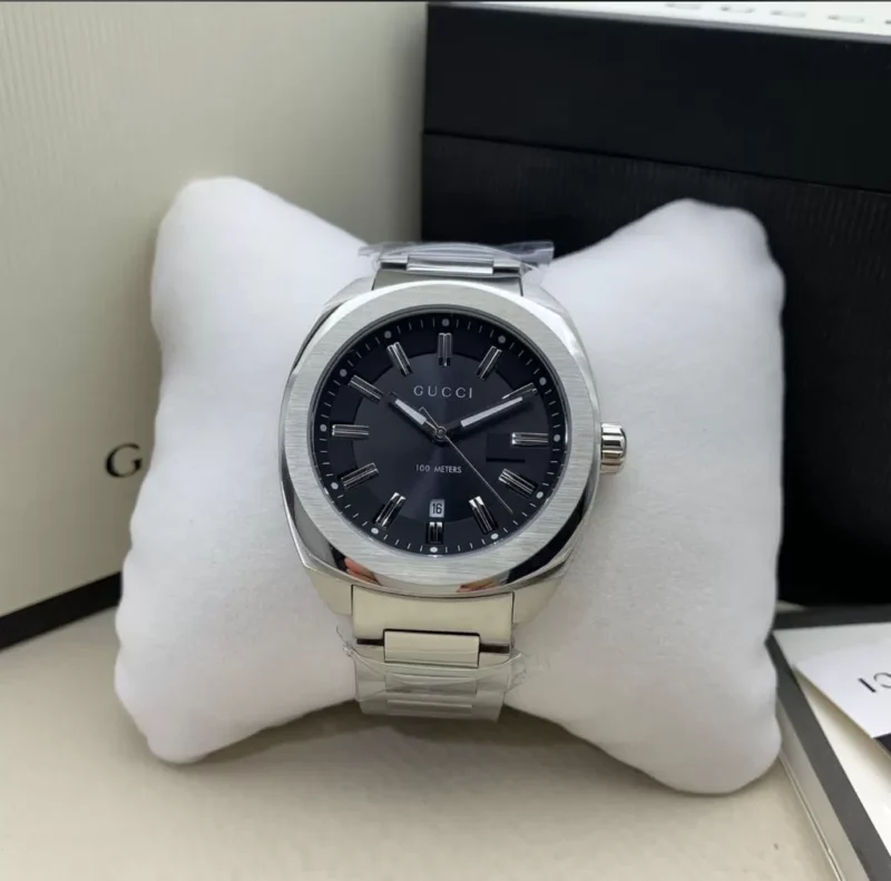 ساعة قوتشي رجالي اسود