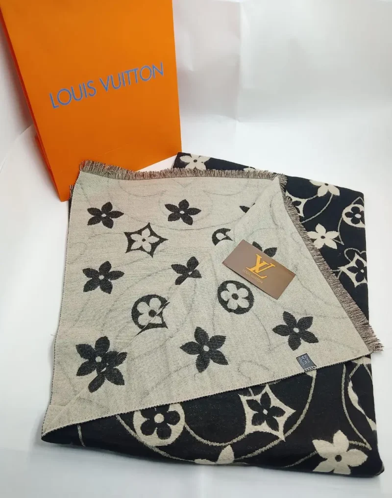 سكارف lv للشتاء