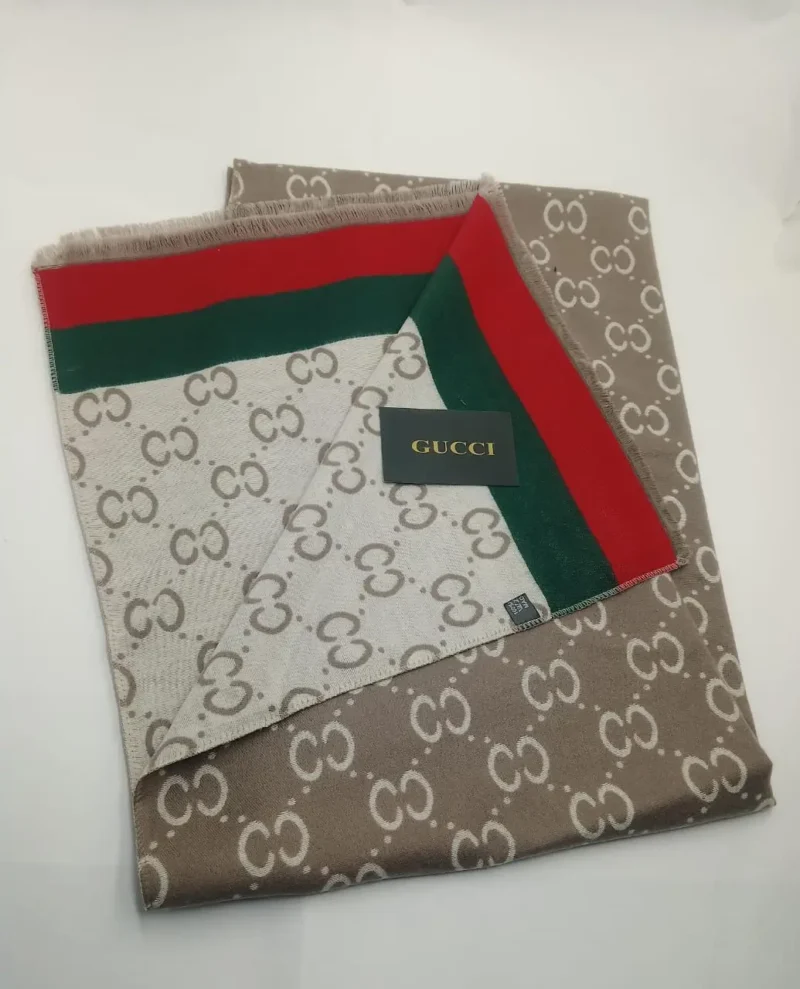 سكارف جوتشي شتوي