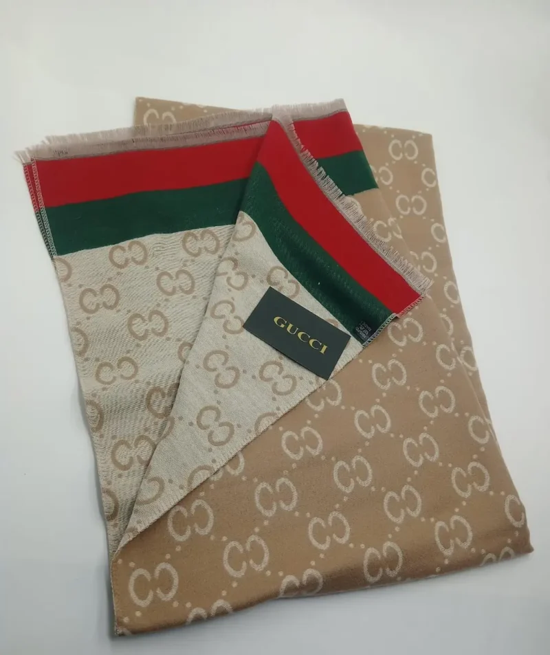 سكارف غوتشي