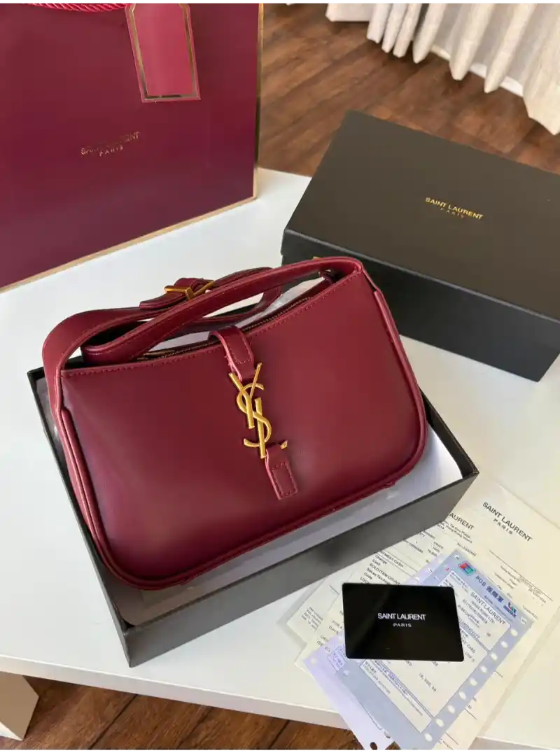 شنطه سان لوران عنابي مطفي