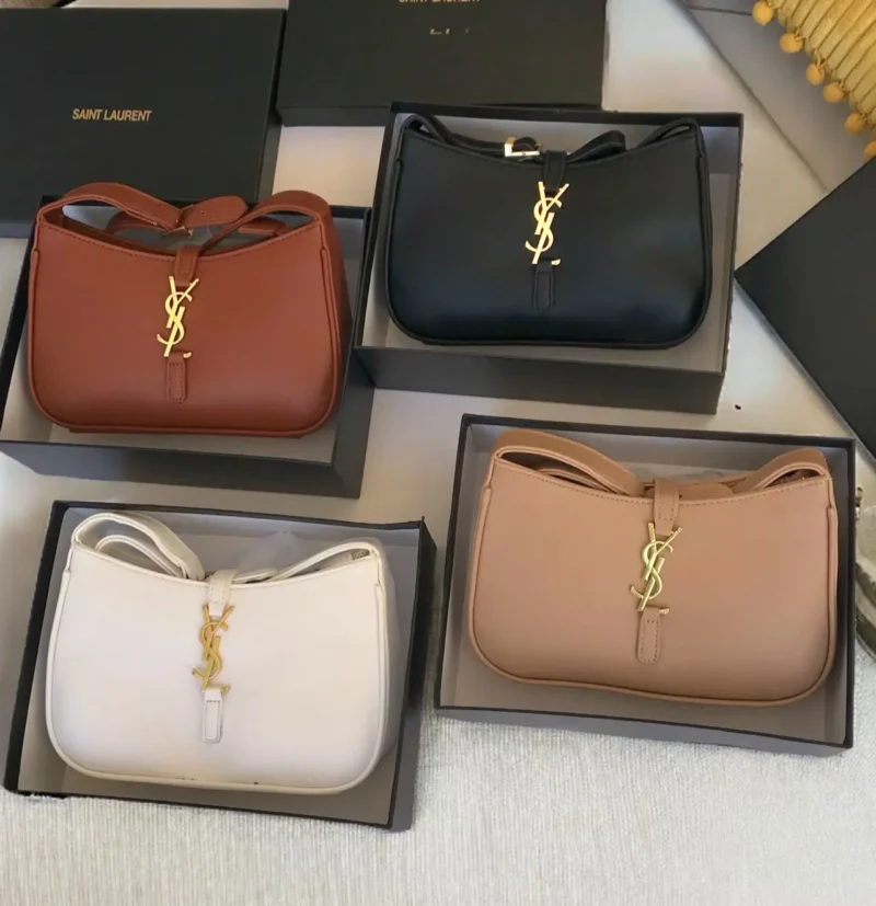 شنطه سان لوران هوبو هاف مون