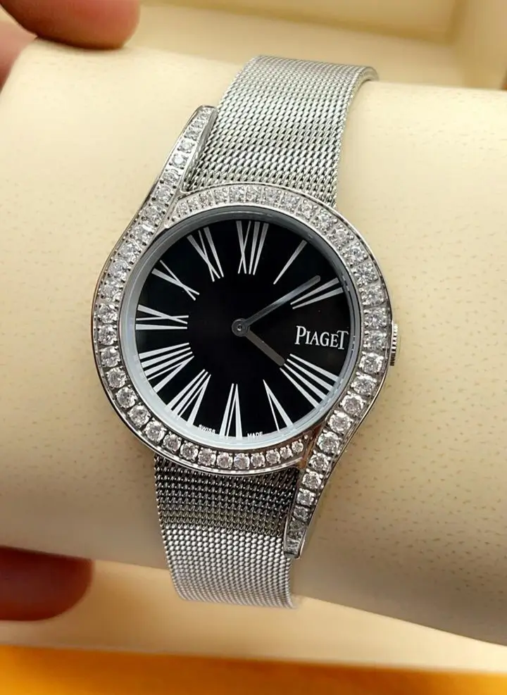 ساعة بياجيه نسائيه