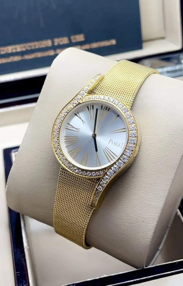 ساعة بياجيه ذهبي نسائي