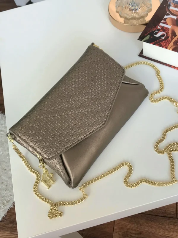 شنط CH السعوديه