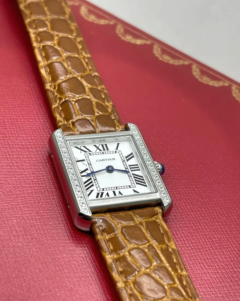 ساعه تانك موست كارتير جلديه