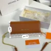 شنط صغيرة كتف