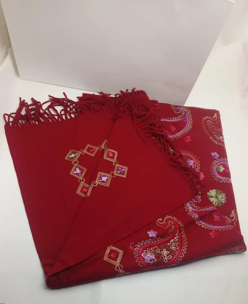 شال كشميري نسائي احمر