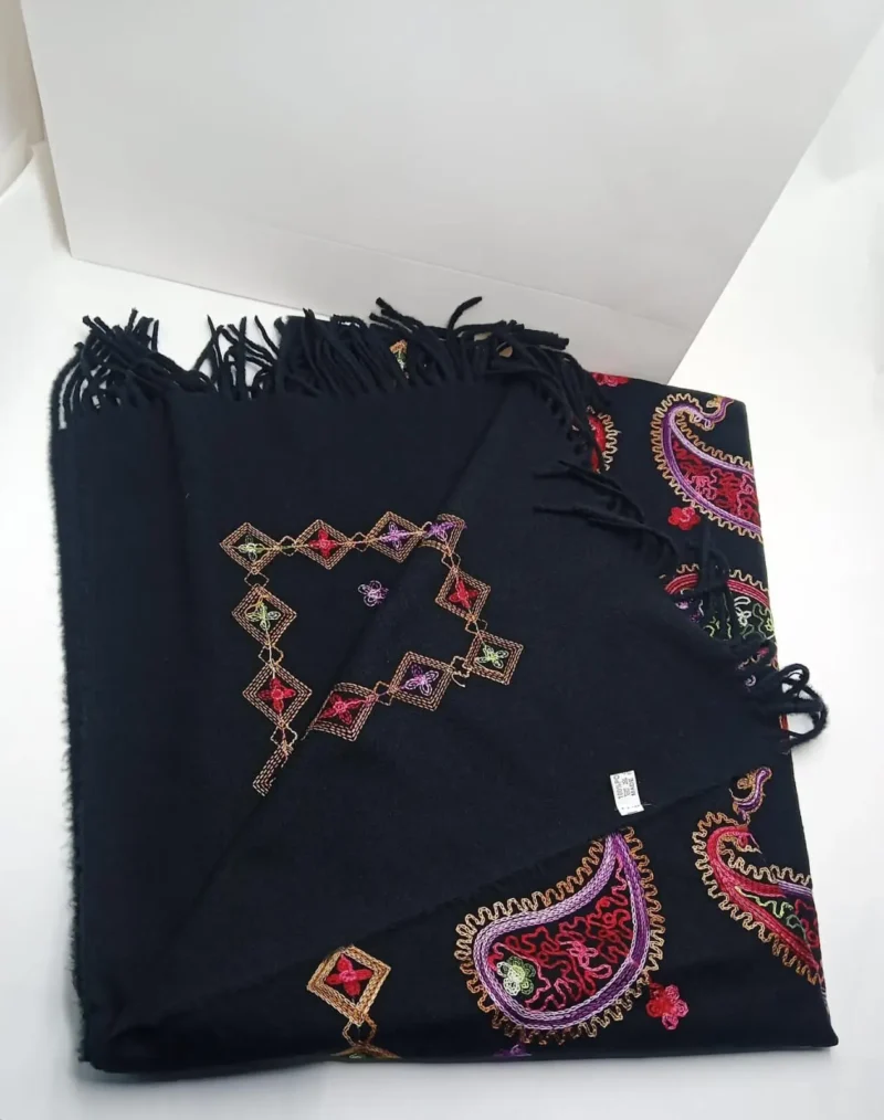 شال كشميري نسائي اسود