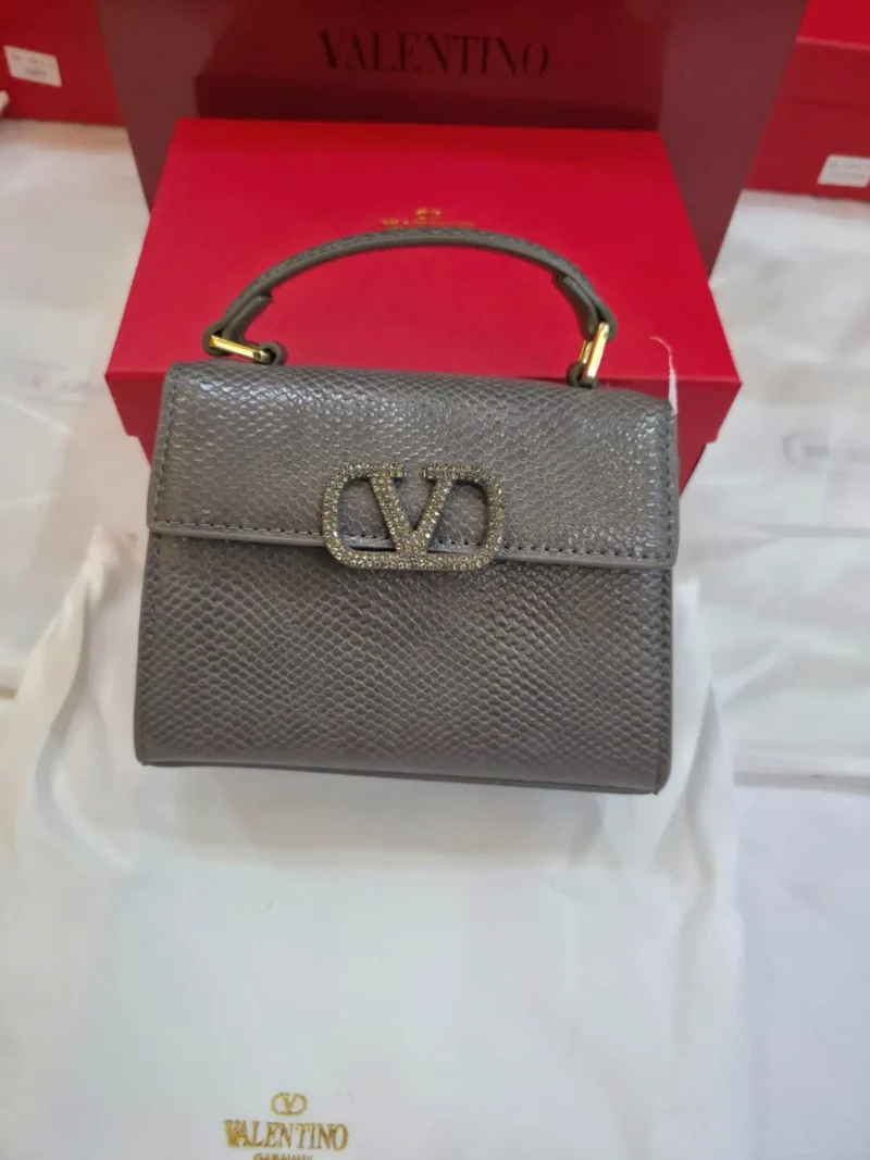 شنطة فالنتينو رمادي