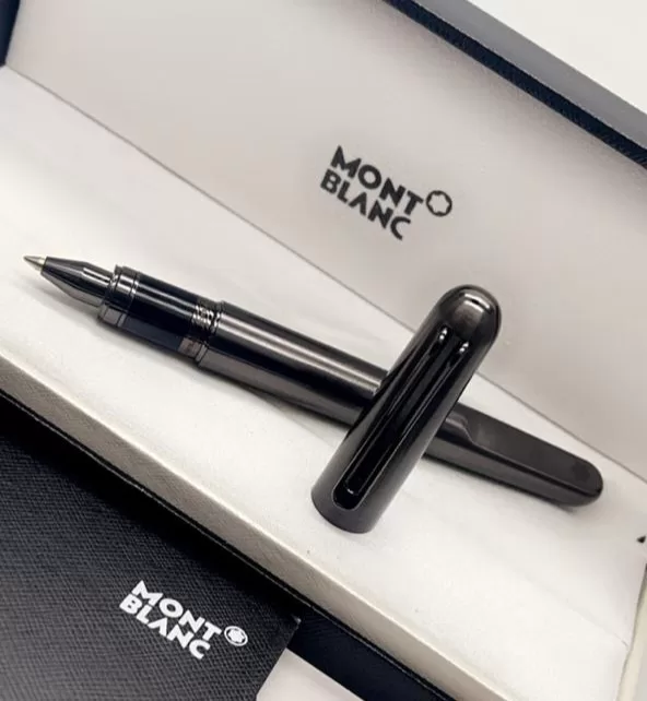 قلم مغناطيسي مونت بلانك اسود