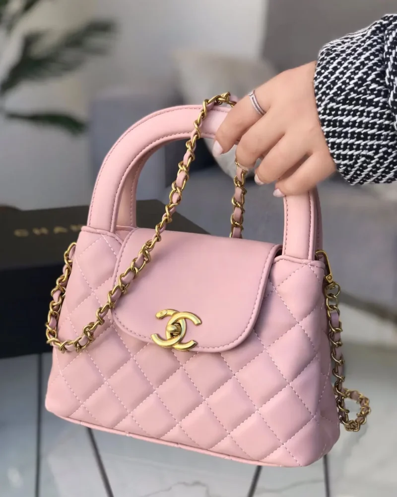 شنطة شانيل وردي