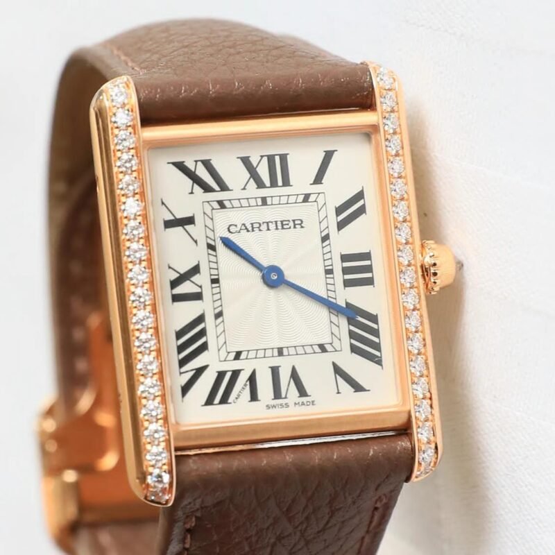 ساعات كارتير نسائي جلد