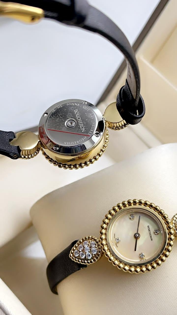 ساعات بوشرون نسائي جلد