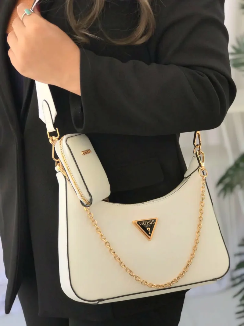 شنطة جيس ابيض