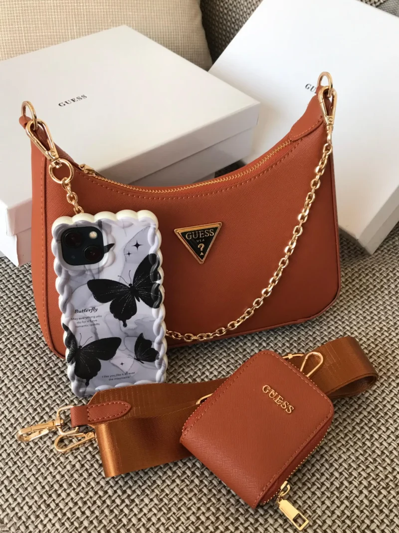 شنطة جيس عودي